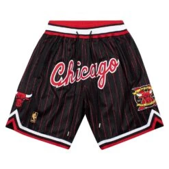 10th Anniversary Bulls Short