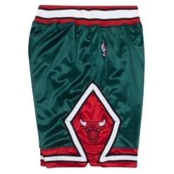 Chi. Bulls 08/09 Green Week Auth. Shorts -Daily Fashion chi bulls 0809 green week auth shorts 511581