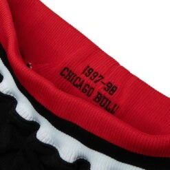 Chi. Bulls 97/98 Authentic Shorts | Black -Daily Fashion chi bulls 9798 authentic shorts black 576196