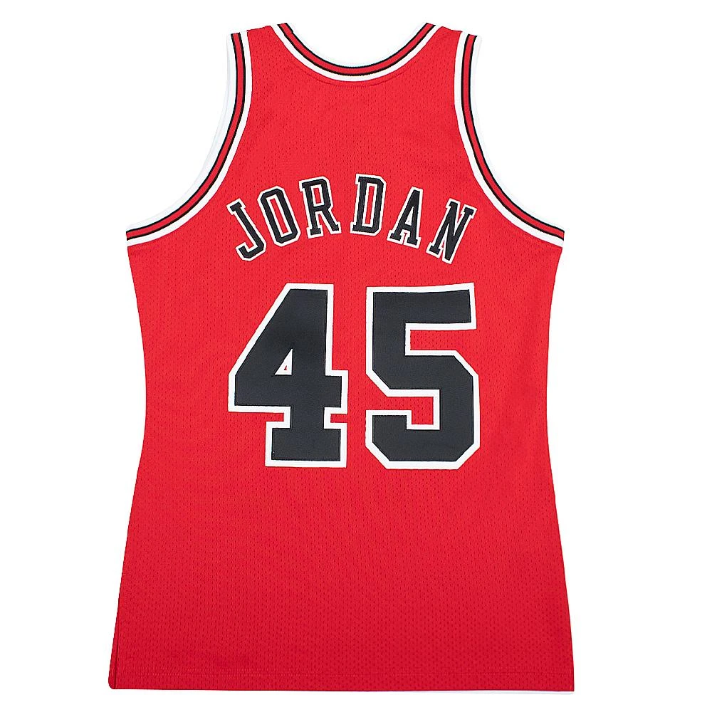 Michael Jordan 94/95 Auth Chi. Bulls Jersey 4 Michael Jordan 94/95 Auth Chi. Bulls Jersey - Image 2