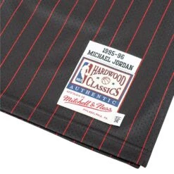 Michael Jordan 95/96 Auth Chi. Bulls Jersey | Pinstriped -Daily Fashion michael jordan 9596 auth chi bulls jersey pinstriped 698941