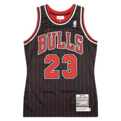 Michael Jordan 95/96 Auth Chi. Bulls Jersey | Pinstriped